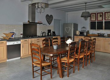 Le LOGIS de LAcOUR